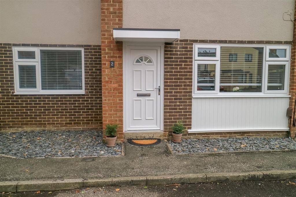 Bridge Court, Yarm 2 bed apartment £845 pcm (£195 pw)