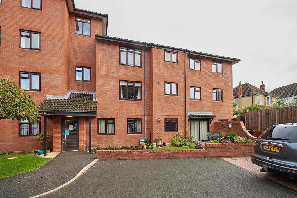 Ashby Road, Hinckley 2 bed apartment £120,000
