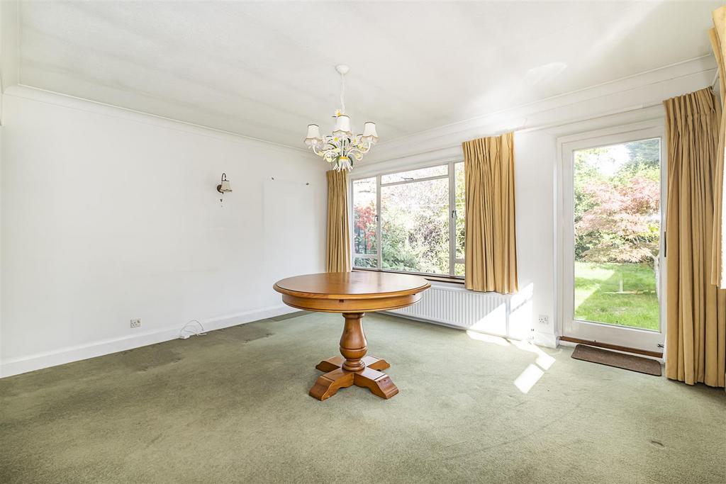67-eastdean-avenue-003.jpg