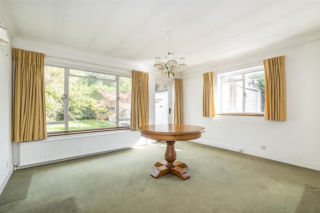 67-eastdean-avenue-004.jpg