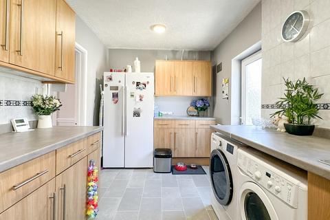 62 Martock Road, Bristol, BS3 5QL