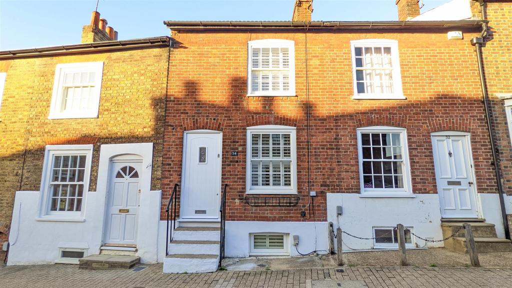 Spencer Street, St Albans, Hertfordshire 2 bed cottage £1,700 pcm (£