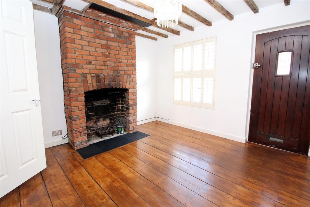 Spencer Street, St Albans, Hertfordshire 2 bed cottage £1,700 pcm (£