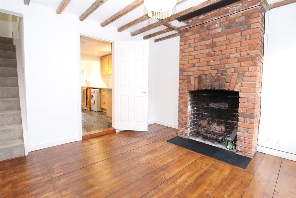Spencer Street, St Albans, Hertfordshire 2 bed cottage £1,700 pcm (£