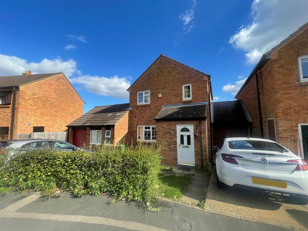 Broadpiece, Pennyland, Milton Keynes 4 bed link detached house £1,450 pcm (£335 pw)