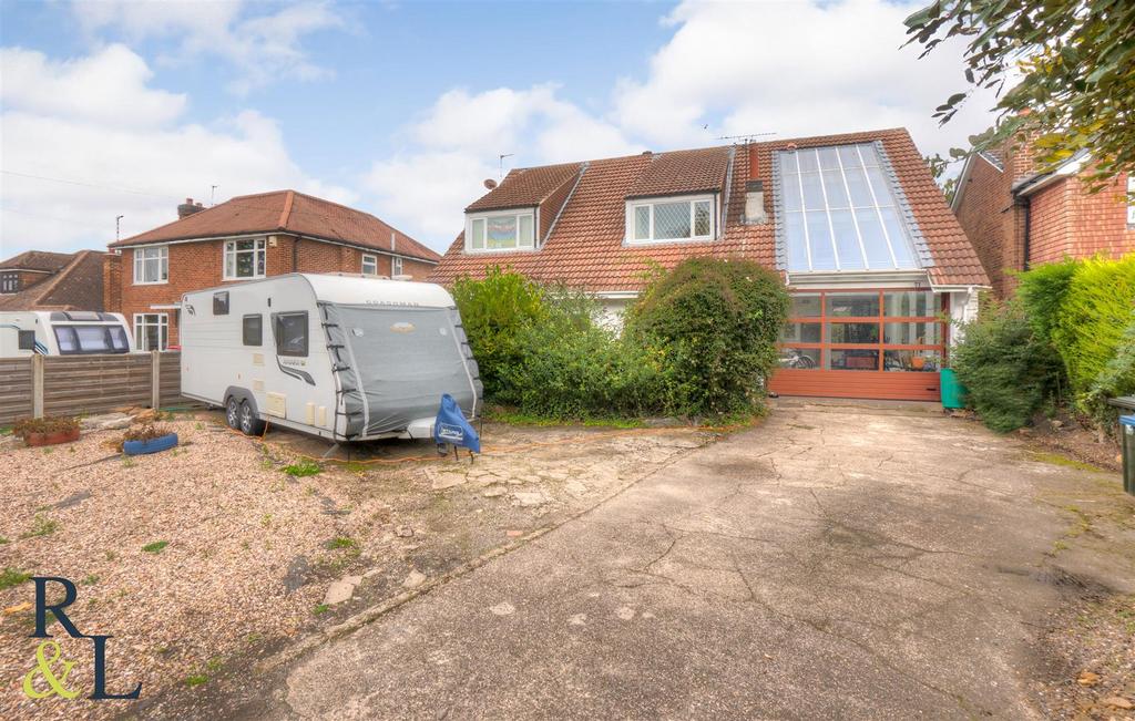 Selby Lane, Keyworth, Nottingham 5 bed detached house £499,950