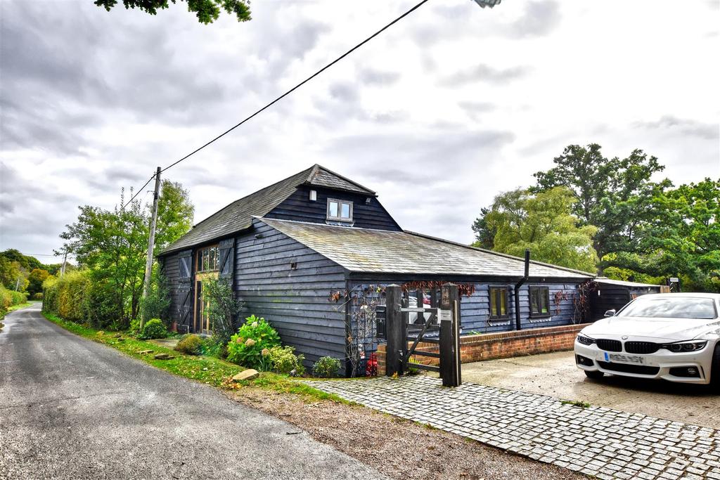 Kings Bank Lane, Beckley, Rye 3 bed house £1,800 pcm (£415 pw)