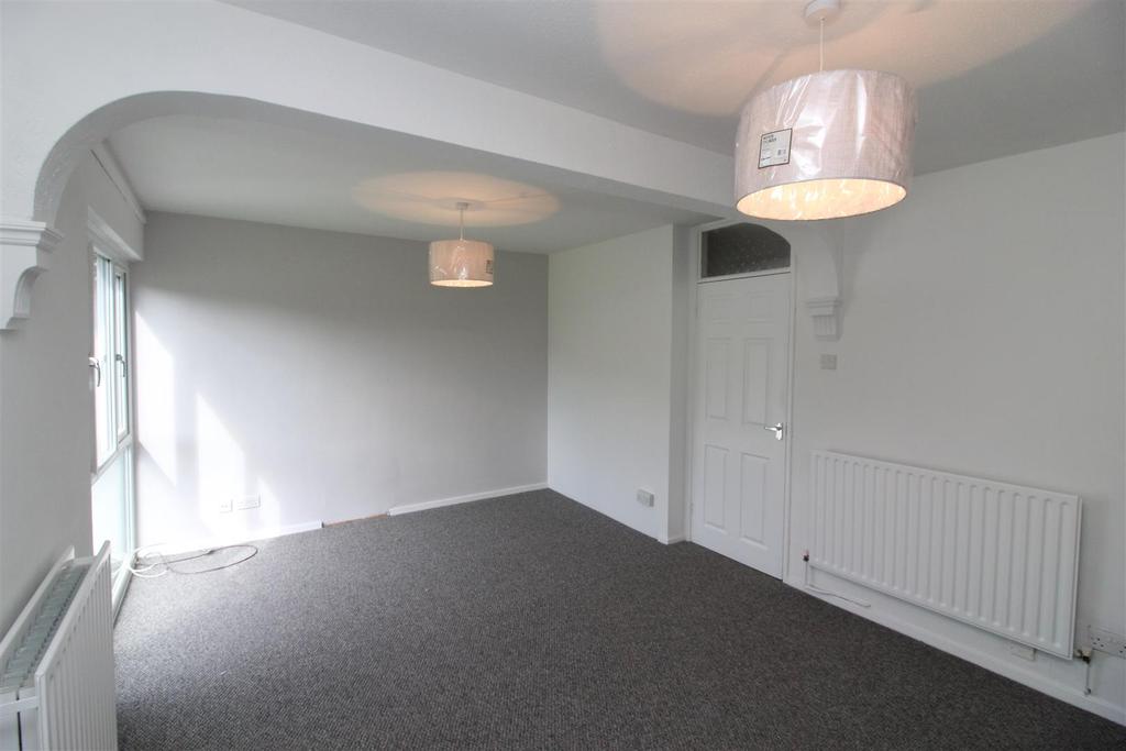 Hinckley Road, Walsgrave On Sowe, Coventry 3 bed terraced house to rent
