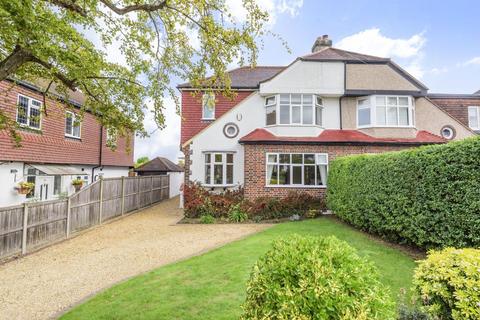 22 Oaks Avenue, Worcester Park, KT4 8XD