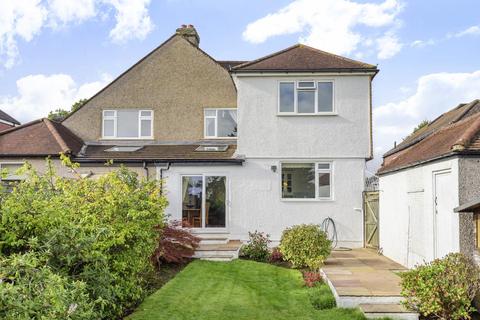 22 Oaks Avenue, Worcester Park, KT4 8XD