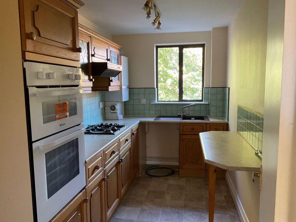 William Nichols Court, Huntly Grove... 1 bed flat £695 pcm (£160 pw)