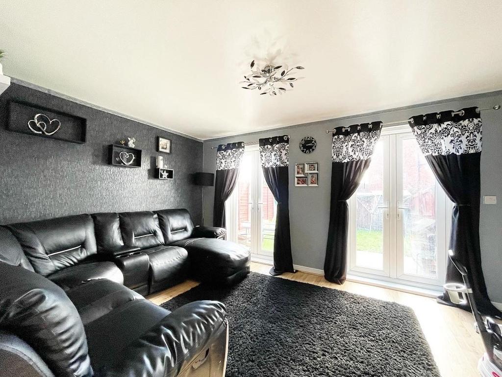 Cudworth View, Grimethorpe, Barnsley 2 bed townhouse for sale £120,000
