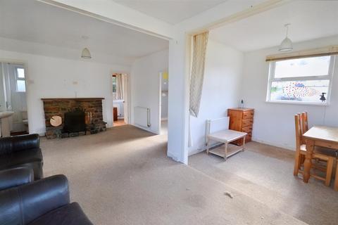 2 bedroom detached bungalow for sale - Millmoor Way, Broad Haven, Haverfordwest