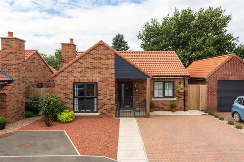 2 bedroom bungalow for sale - Evesham Place, Kirby Hill, Boroughbridge