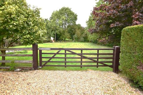 Stuart Cottage Newent Road, Staunton, Gloucester, GL19 3QW