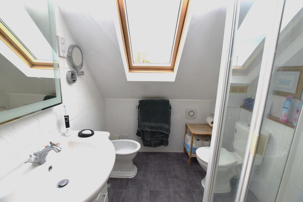 Shower Room.JPG