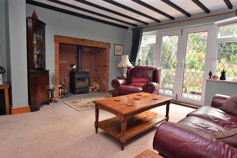 Stuart Cottage Newent Road, Staunton, Gloucester, GL19 3QW