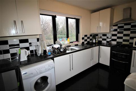 3 bedroom townhouse to rent, *£120pppw* Lenton Manor, Lenton, NG7 2FP