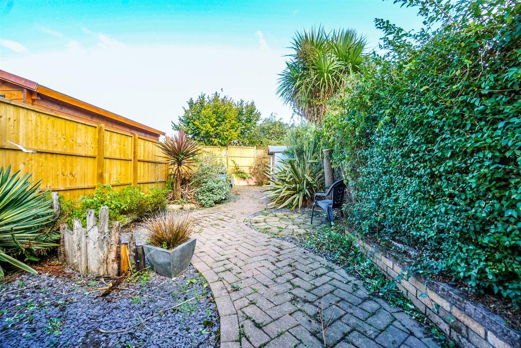 Moscow Road, Hastings 3 bed semidetached house for sale £275,000