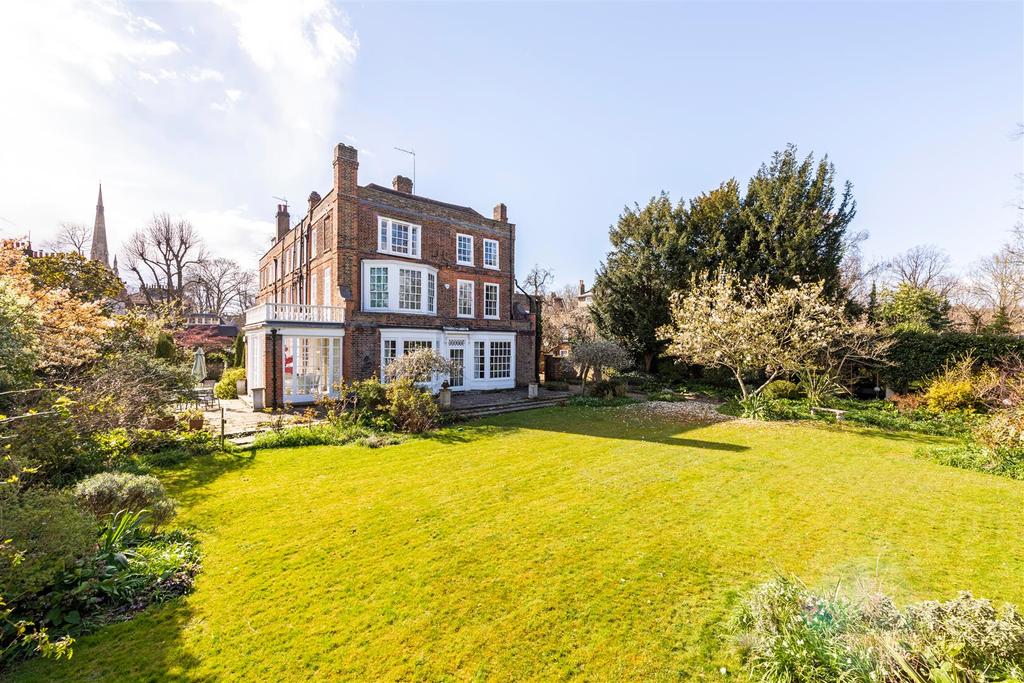 Squires Mount, Hampstead, London 8 bed detached house for sale £