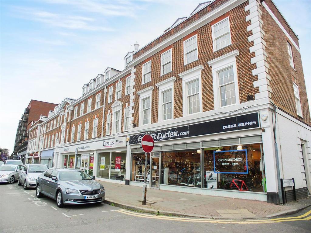 Brassey House, New Zealand Avenue, WaltonOnThames 1 bed apartment £