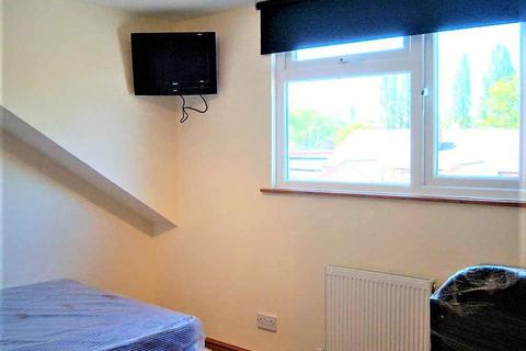 7 bedroom semi-detached house to rent, 26 Luton Road, Selly Oak, Birmingham