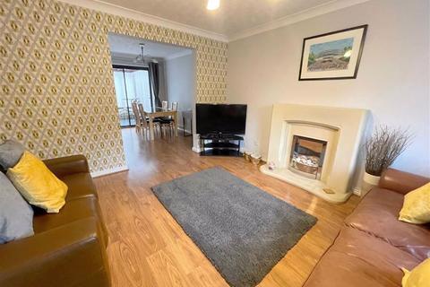 17 Brookview Drive, Stoke-on-trent, ST3 5XJ