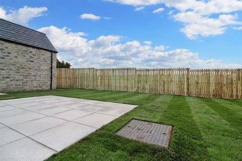 4 bedroom detached house for sale, Off Heather Fold, Skelmanthorpe, Huddersfield