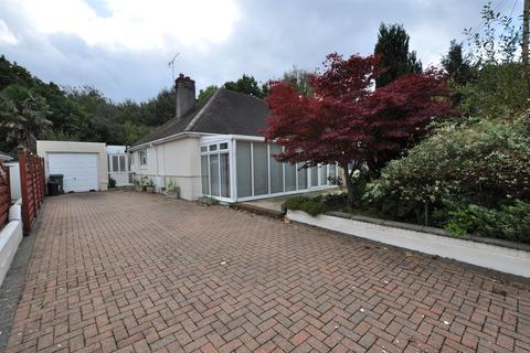 3 bedroom detached bungalow for sale - Tenby Road, St. Clears, Carmarthen