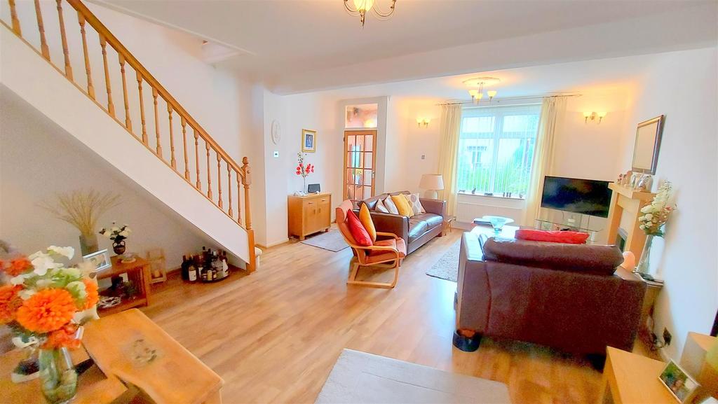 Llan Road, Llangynwyd, Maesteg 3 bed semidetached house £215,000
