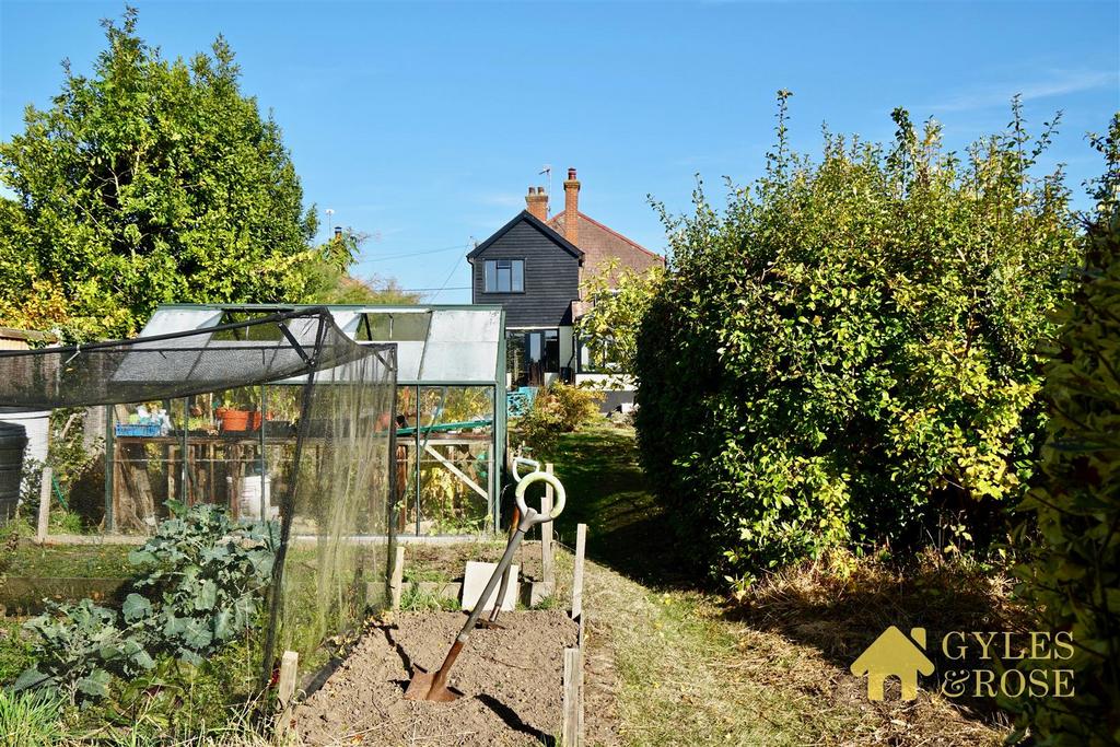 West Mersea 4 bed detached house for sale £475,000