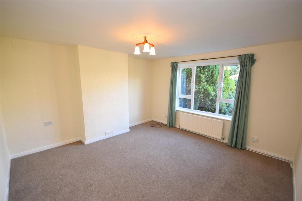 Springwell Avenue, Durham 3 bed semidetached house £1,400 pcm (£323 pw)
