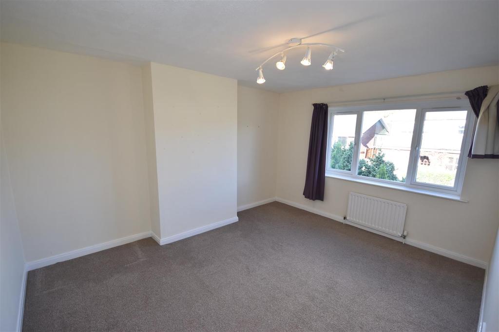 Springwell Avenue, Durham 3 bed semidetached house £1,400 pcm (£323 pw)