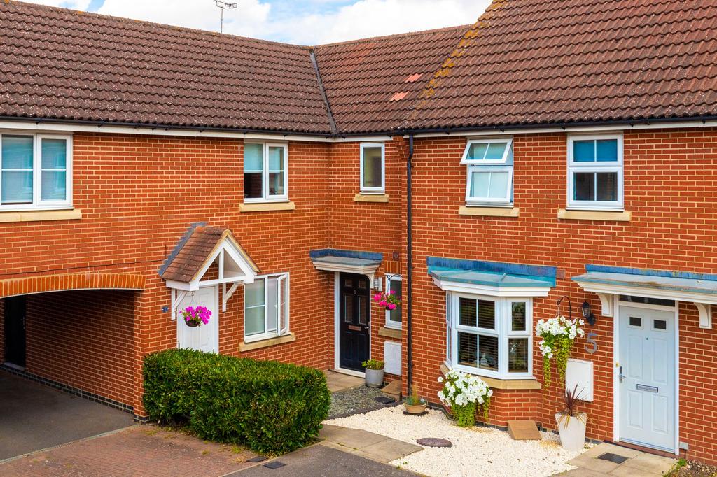 Lady Margaret Gardens, Ware 3 bed terraced house for sale £465,000