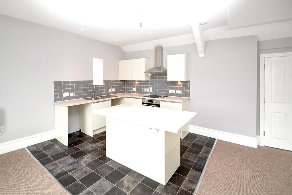 New Road, Bideford, EX39 4 bed apartment £250,000