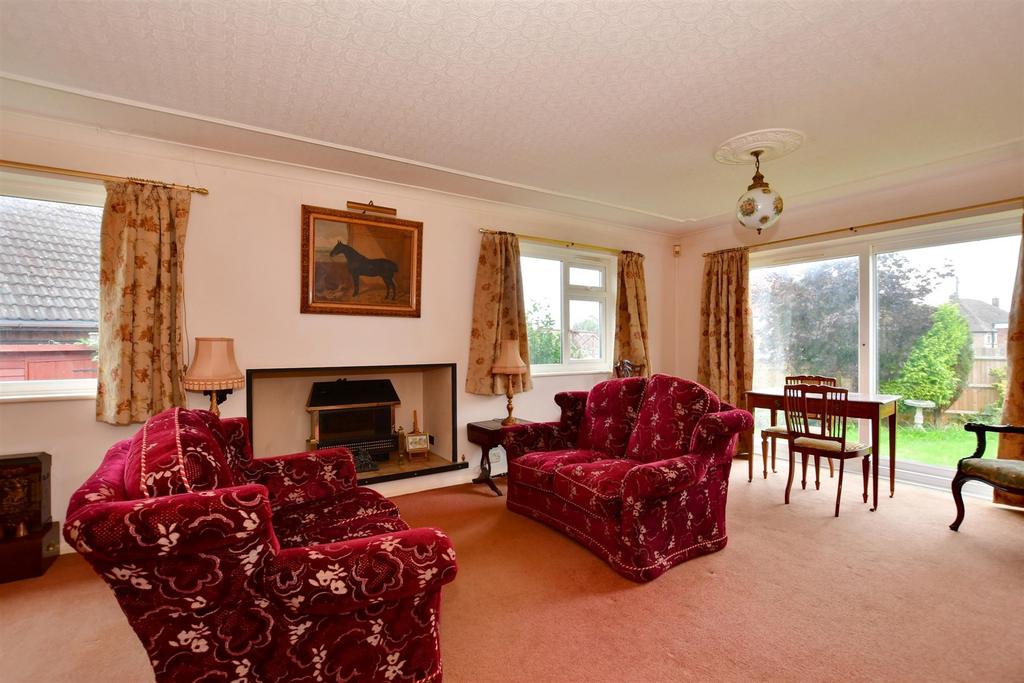 The Forstal, Pembury, Tunbridge Wells, Kent 2 bed detached bungalow for