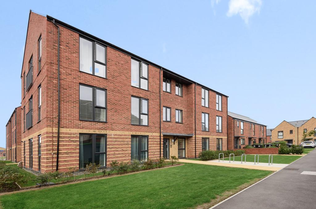 Argus Road, LeeontheSolent PO13 2 bed apartment for sale £112,500