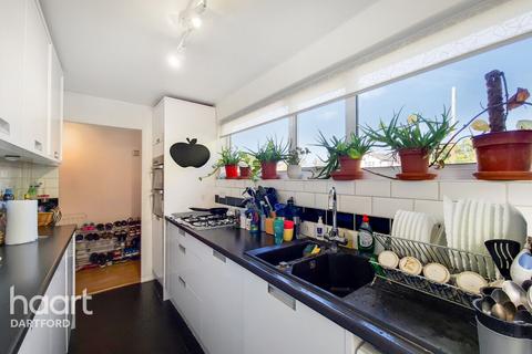 45 Stansted Crescent, Bexley, DA5 3HZ