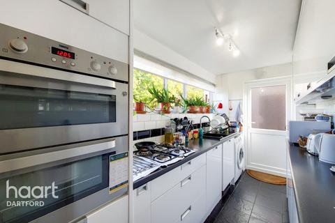 45 Stansted Crescent, Bexley, DA5 3HZ