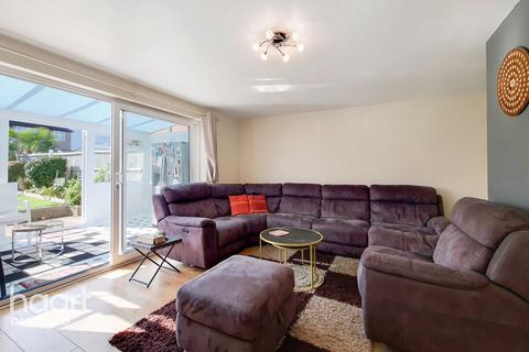 45 Stansted Crescent, Bexley, DA5 3HZ