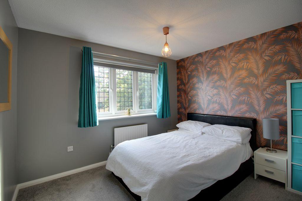 Bedroom 2 (Double)