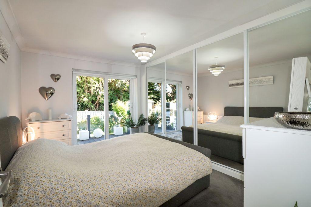 Bedroom 1 (Double)