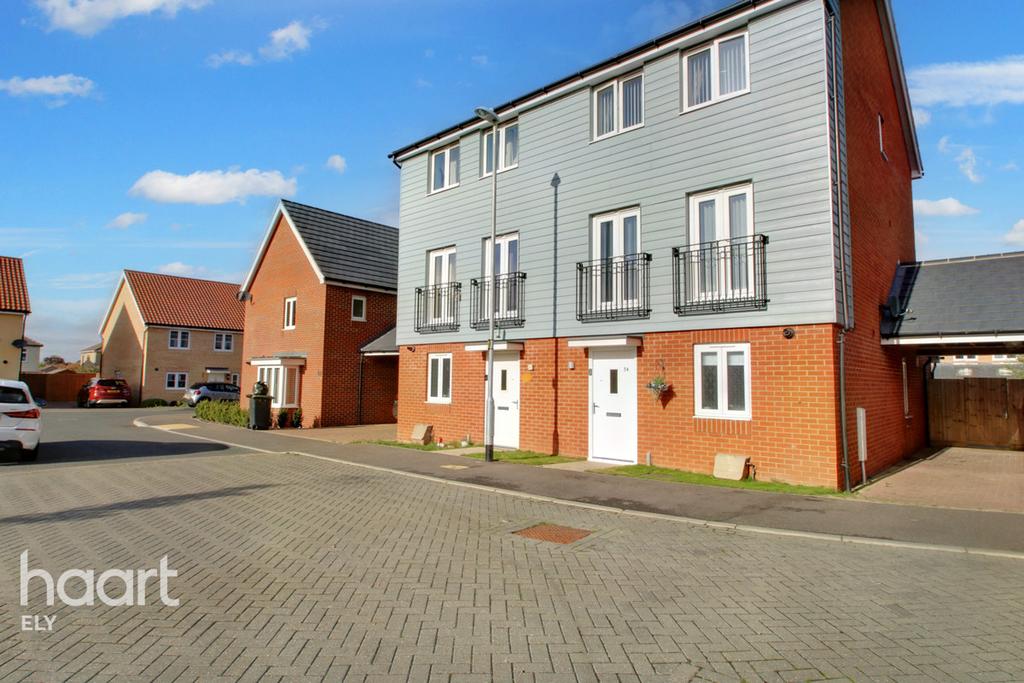 Valerian Gardens, Soham 4 bed townhouse for sale £375,000