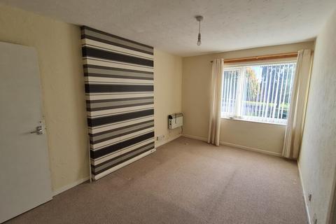 1 bedroom flat to rent, Hydale Court, Low Moor BD12