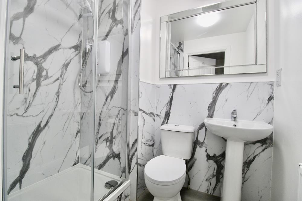 En Suite 1