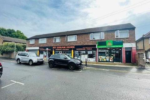 Property to rent - Fairfield Road, West Drayton