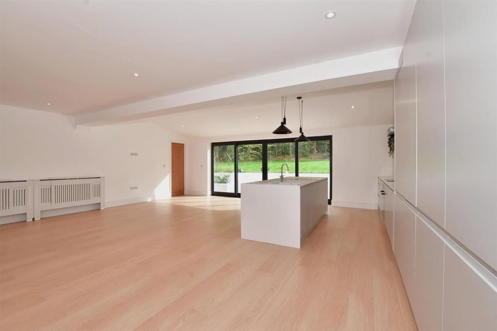 Kitchen / Breakfast / Dining Room