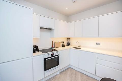 3 bedroom apartment for sale - St. Pauls Way, London, E3