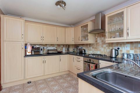 45 Chesters View, Bonnyrigg, EH19 3PU