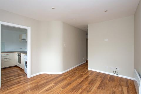 2 bedroom apartment for sale - Church Road, Farnborough, Orpington, Kent, BR6